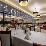 מלון Skalite & Wellness 3*