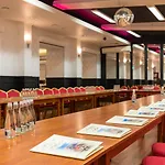Skalite & Wellness מלון 3*
