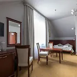 מלון Skalite & Wellness 3*
