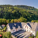 Skalite & Wellness
