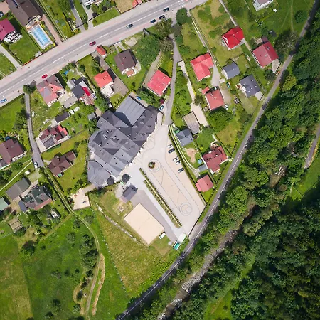 Skalite & Wellness Hotel