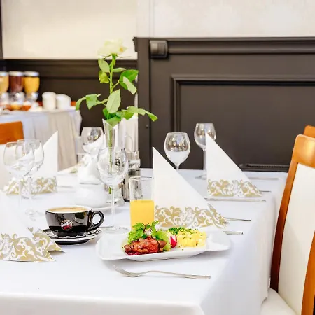 Skalite & Wellness Hotel